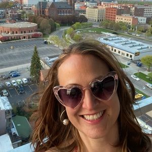 Meet your Posher, Mandy